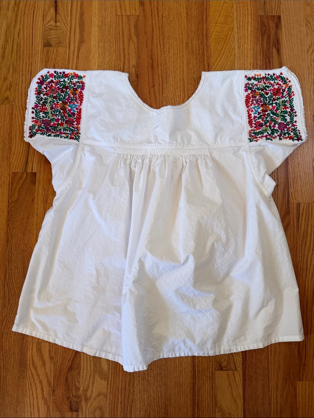 Madewell Embroidered White Mexican Peasant Blouse with Multicolor Floral Yoke M - Picture 7 of 10